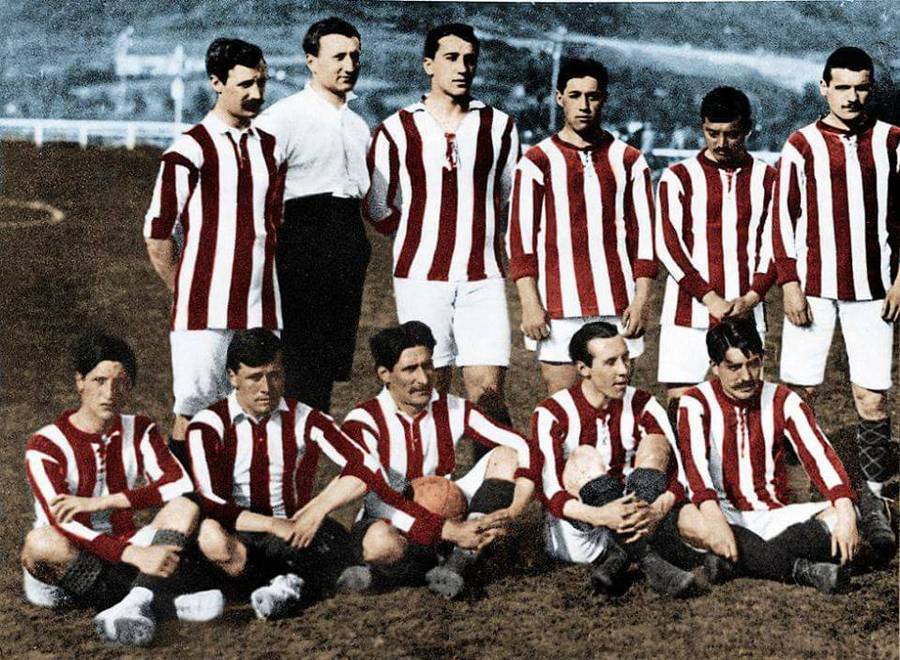 Elorduj i saigrači - Osvajači Kupa Španije 2011 (foto: Facebook/Fútbol 70)