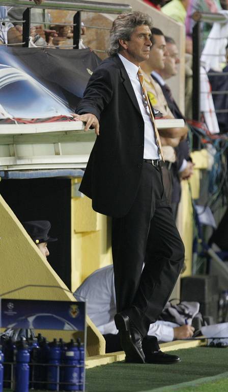 Pelegrini na klupi Viljareala u Ligi Šampiona FOTO: Guliver/AP Photo/Alastair Grant