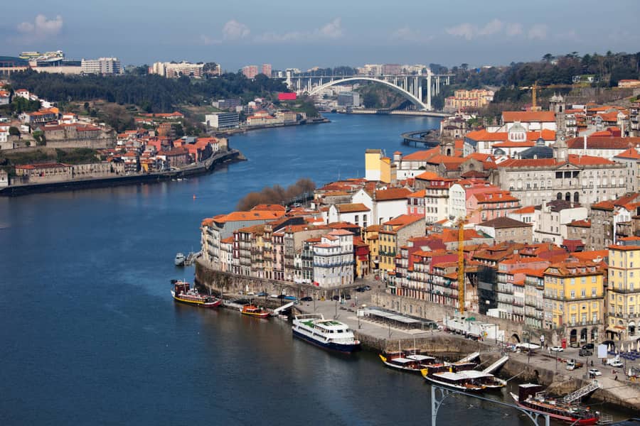 Porto, grad koji radi, foto: Guliver/xZoonar.com ArturxBogackix