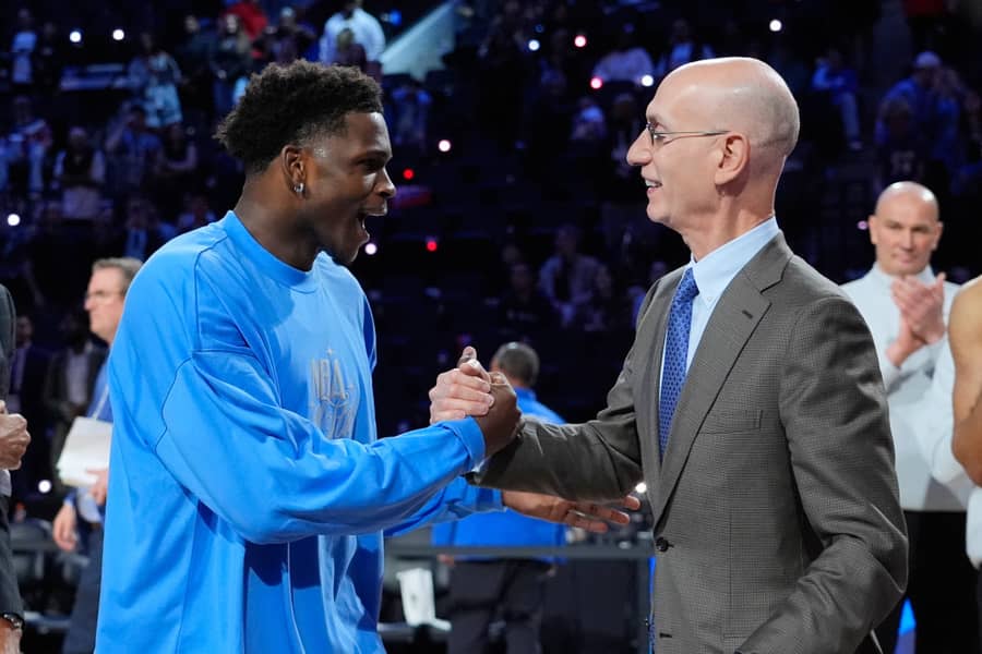 Adam Silver i Entoni Edvards na All Star vikendu, foto: Guliver/AP Photo/Jae C. Hong Adam Silver i Entoni Edvards na All Star vikendu