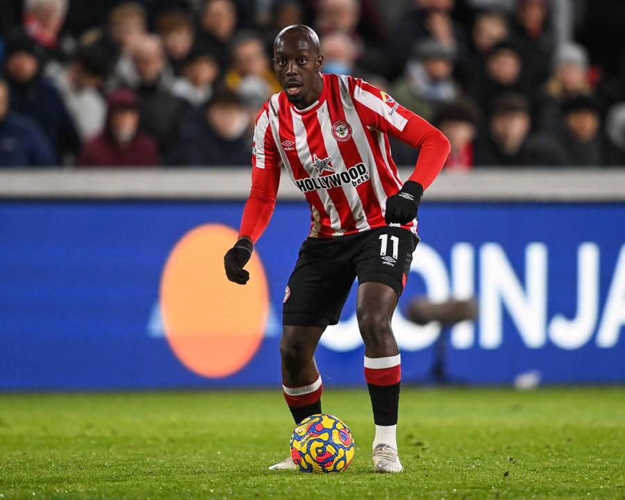 Visa jo&scaron; uvek čeka na svoj debi u dresu Njukasla