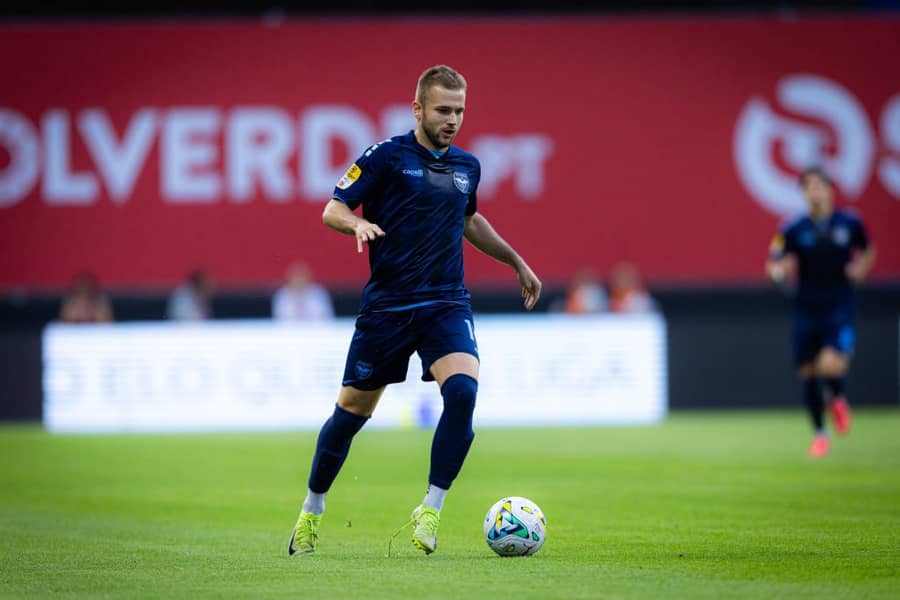 Uzdanica na terenu: Nikola Jovanović (Foto: Guliver/xLuisxSantosx luissantos_braga_zeleznicar_2627_45) Uzdanica na terenu: Nikola Jovanović