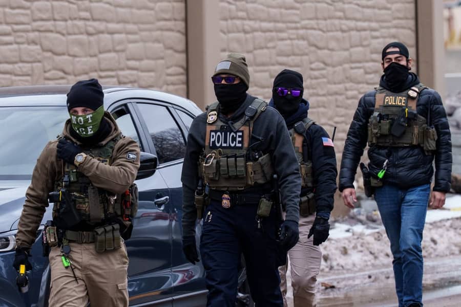 ICE agenti - foto: Guliver/AP Photo/Adam Gray