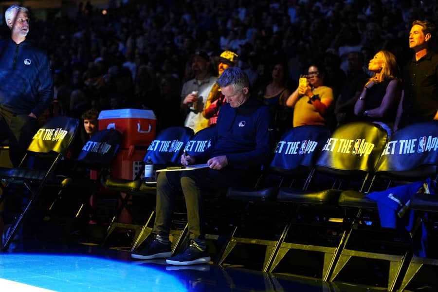 Kakva je budućnost Kera na klupi GSW? - foto: Guliver/AP Photo/David Zalubowski