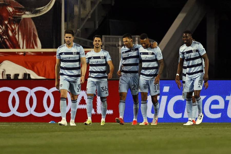 Guliver/(AP Photo/Adam Hunge