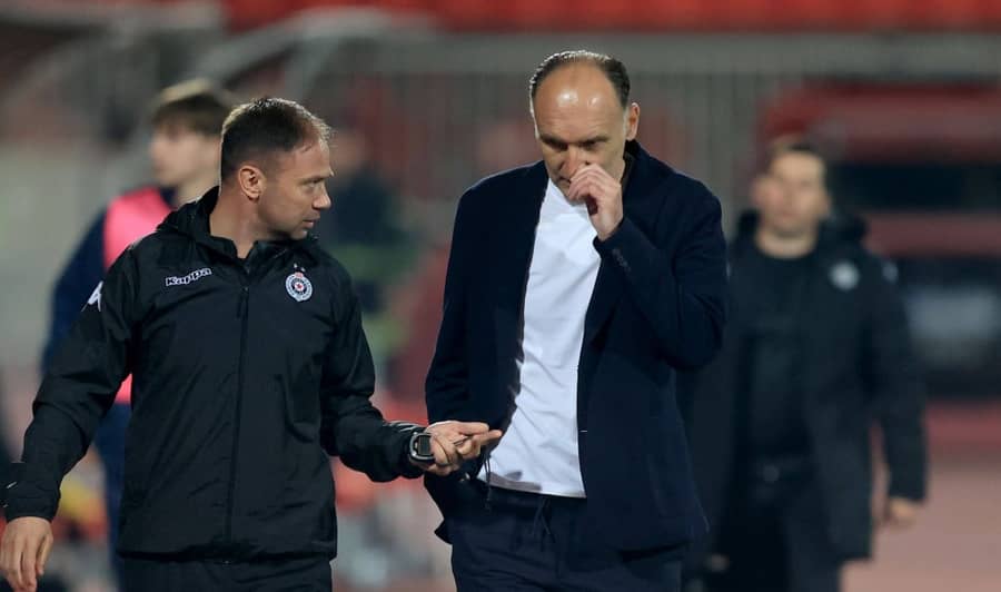 Teško, teže, najteže, Partizan: Trener crno-belih Damir Čakar