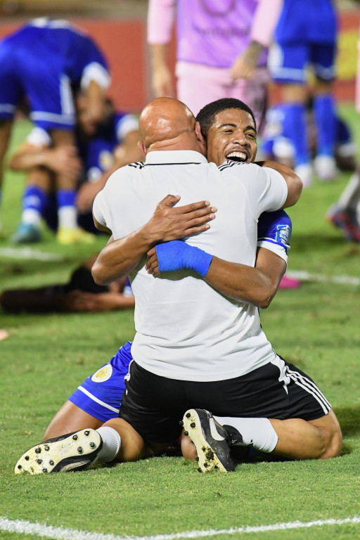 Članovi reprezentacije u zagrljaju zbog plasmana na Svetsko prvenstvo