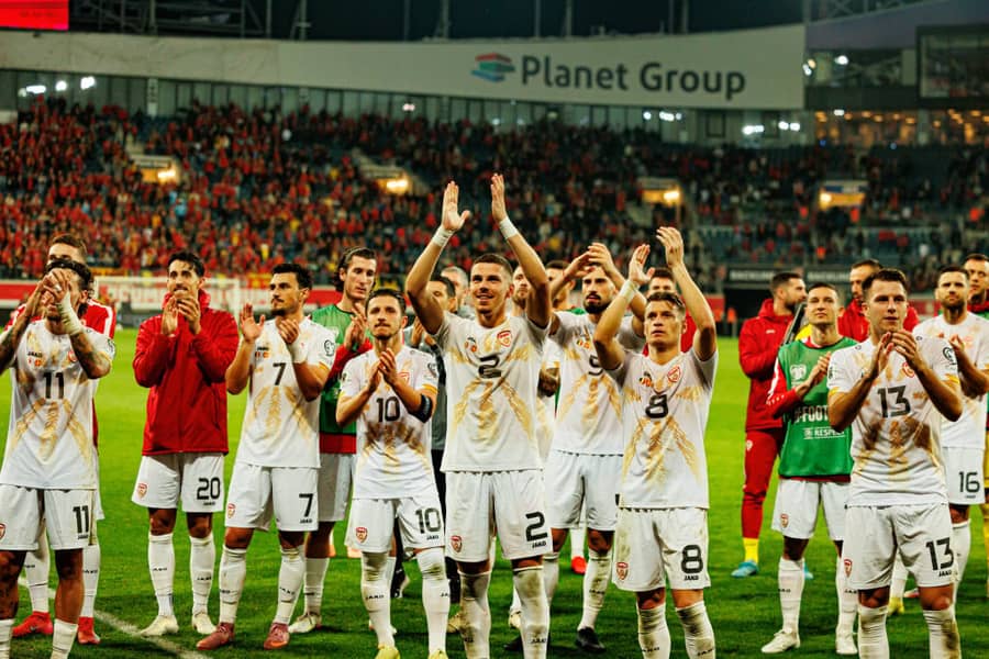 Trenuci radosti: Reprezentativci Makedonije posle utakmice sa Belgijom u Gentu (Foto: Guliver/xMaciejxRogowskix maciejrogowski_belgium_macedonia_2526-517) Trenuci radosti: Reprezentativci Makedonije posle utakmice sa Belgijom u Gentu
