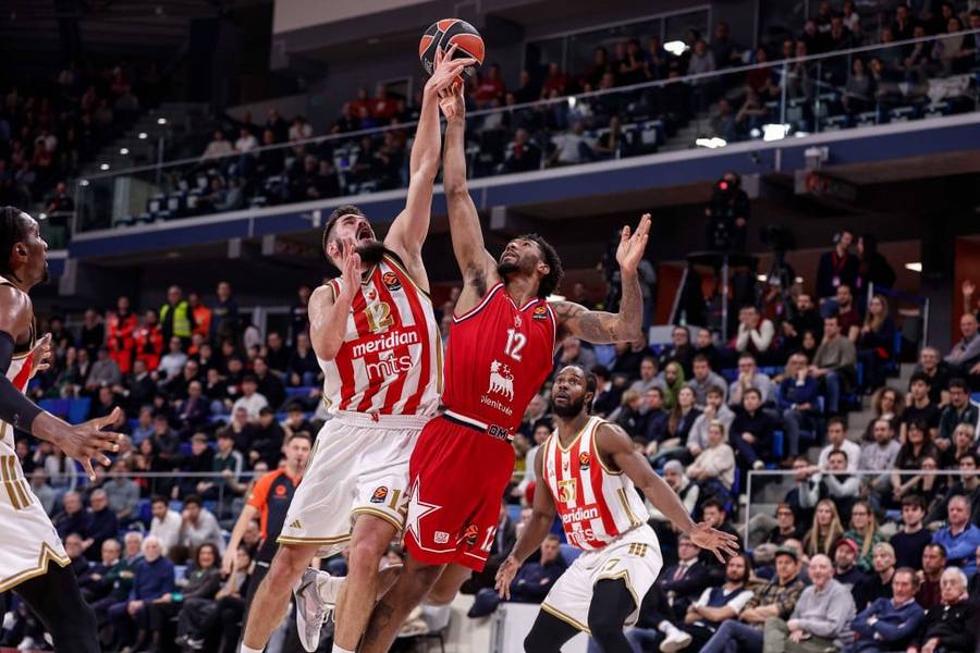 nikola kalinic; crvena zvezda; armoni brooks