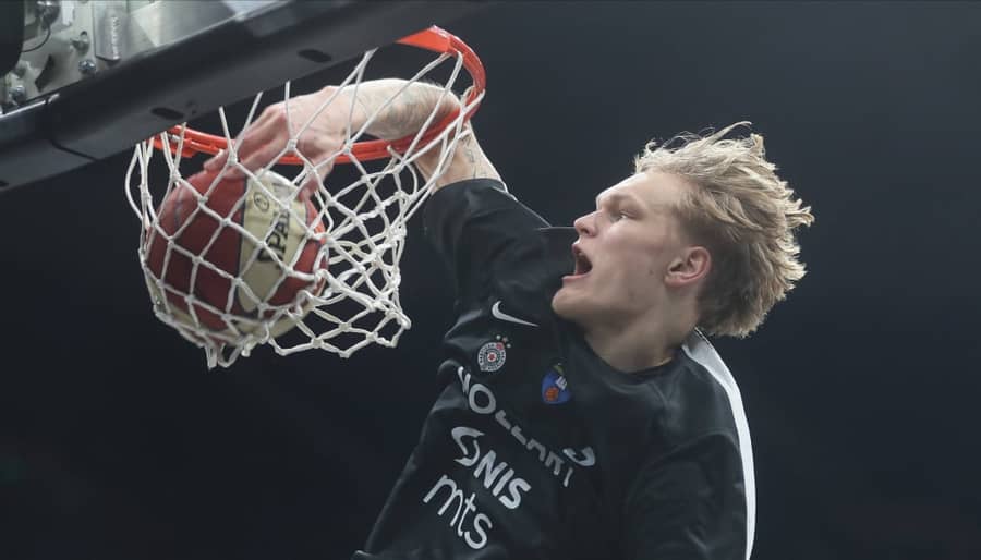 Atrakcije nikada nije falilo, pa ni na zagrijavanju - foto: Gulivet/IMAGO/Marko Metlas; Atrakcije nikada nije falilo, pa ni na zagrijavanju - foto: Gulivet/IMAGO/Marko Metlas;