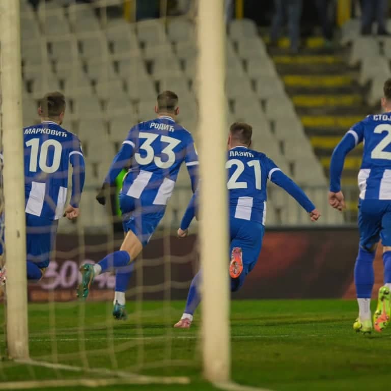 Slavlje nakon gola Partizanu - foto: OFK Beograd