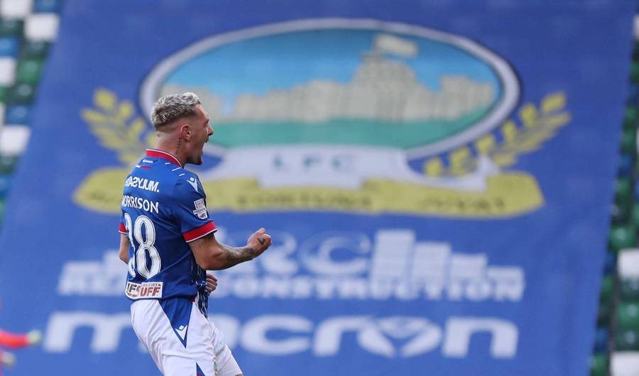 Kalum Vilson slavi pogodak, Linfild, Gletoran