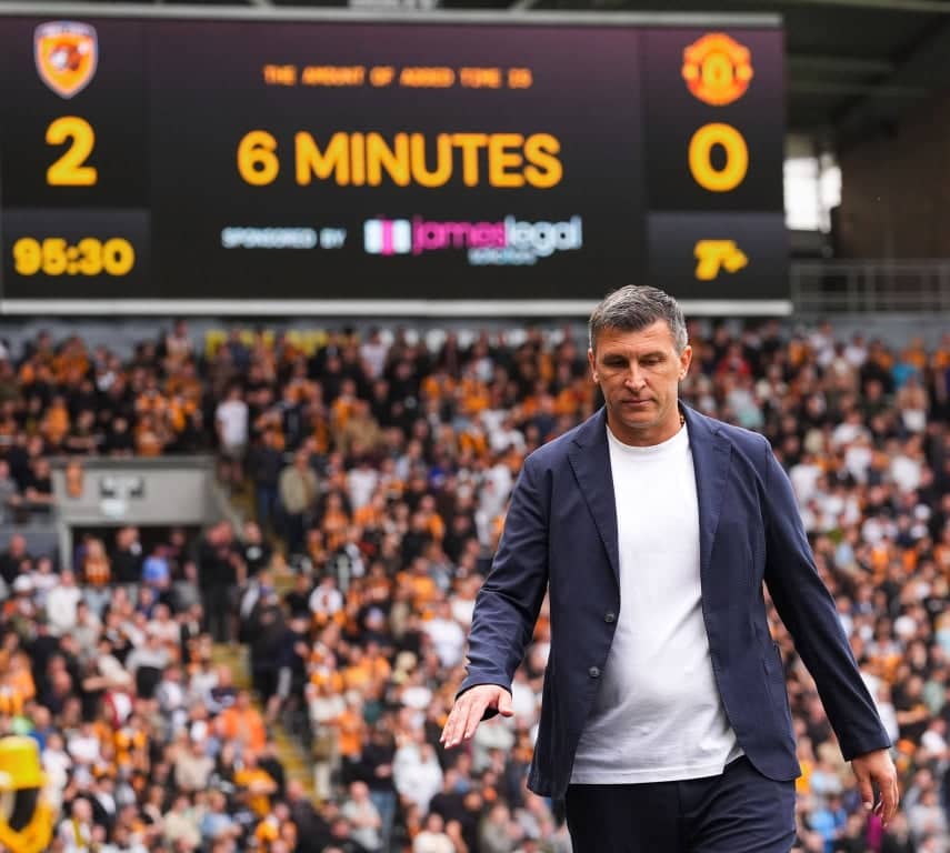 Jakirović na klupi Hulla protiv Manchester Uniteda, foto: Guliver/xMikexMartinx Jakirović na klupi Hulla protiv Manchester Uniteda, foto: Guliver/xMikexMartinx