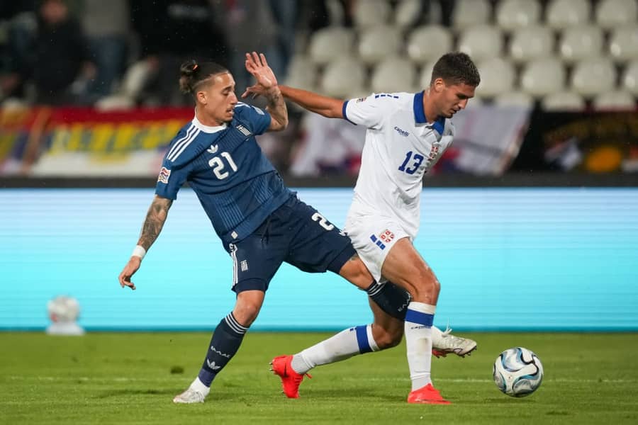 Gorko iskustvo: Nikola Simić u duelu sa Cimikasom (Foto: Guliver/AP Photo/Darko Vojinovic) Gorko iskustvo: Nikola Simić u duelu sa Cimikasom