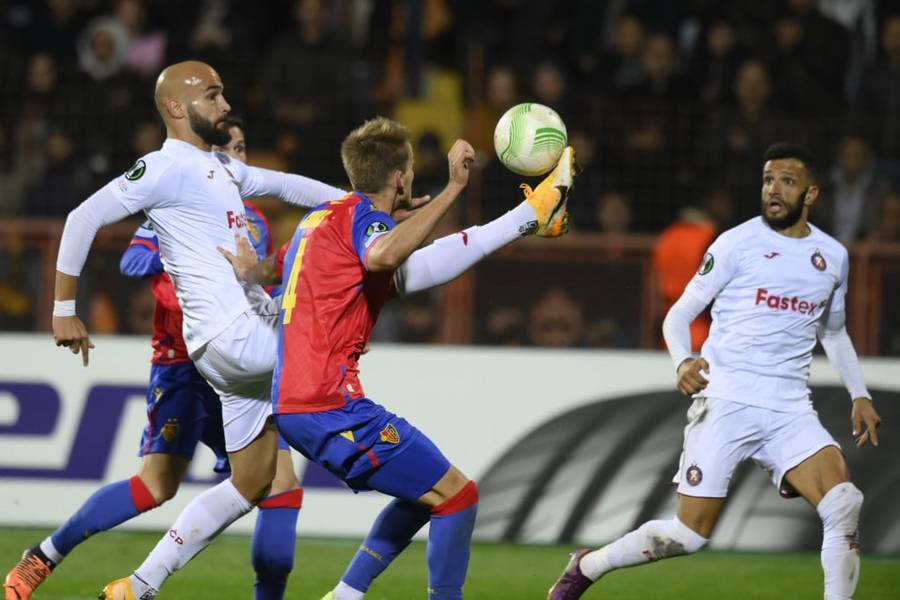 Foto: Guliver - Juričić u dresu Pjunika