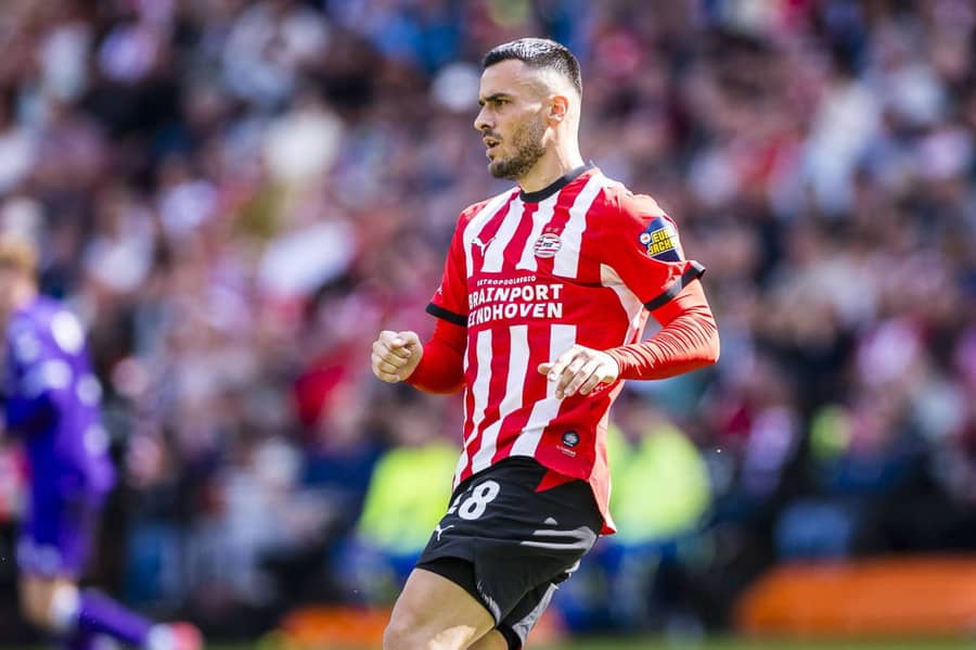 Iz Juventusa u PSV: Filip Kostić