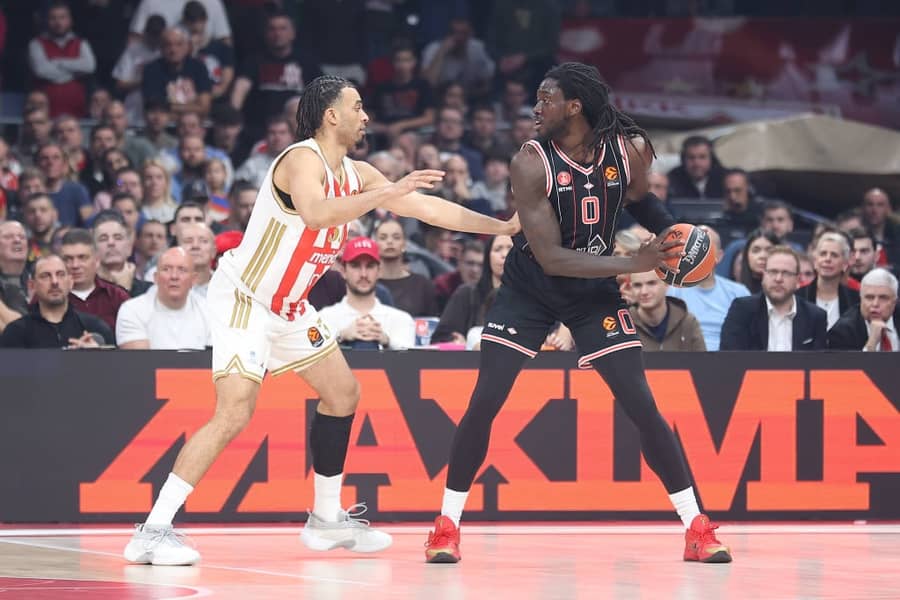 Motli u duelu sa Džordanom Nvorom, tokom februarskog evroligaškog meča Crvene zvezde i Hapoela (Guliver/xIvicaxVeselinovx xMNxPressx) motley; nwora