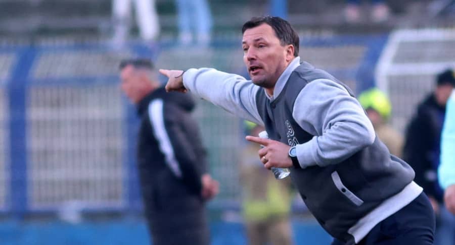 Nekada na Grbavici u sarajevskom derbiju - foto: S. Sandić Nekada na Grbavici u sarajevskom derbiju - foto: S. Sandić