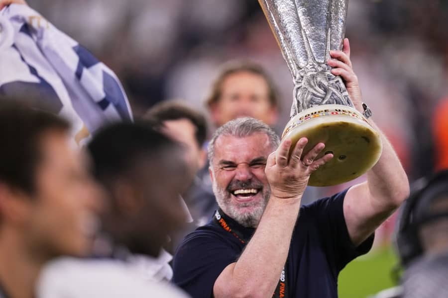 Ejndž donio prvi evropski trofej nakon četiri decenije, pa dobio otkaz odmah poslije - foto: Guliver/AP Photo/Manu Fernandez
