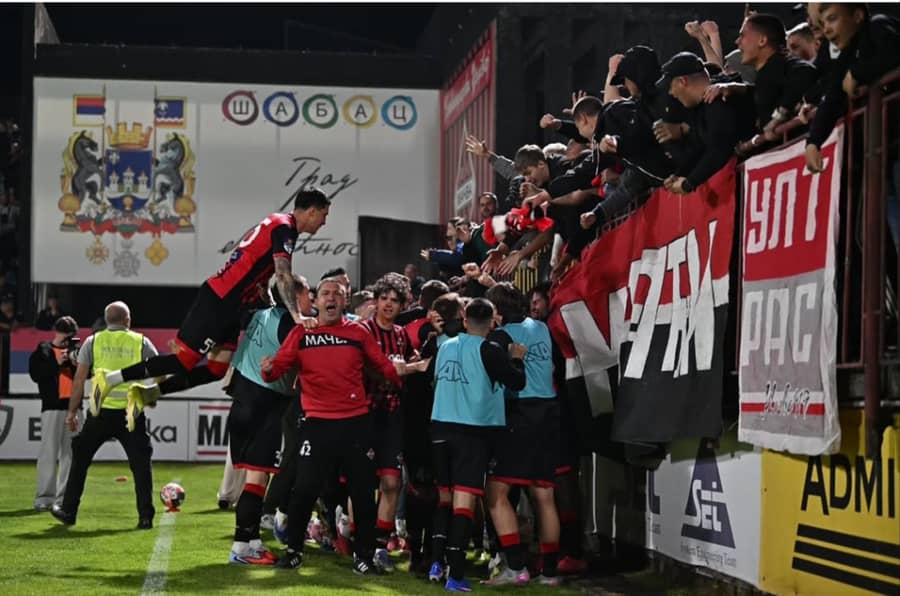 Veliko slavlje u Šapcu - foto: FK Mačva Veliko slavlje u Šapcu - foto: FK Mačva