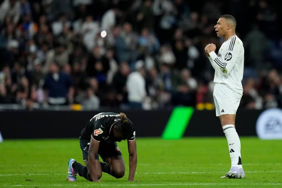 Diomande kraj Mbapea nakon debija za Leganes (foto: Guliver/IMAGO/Pressinphoto)