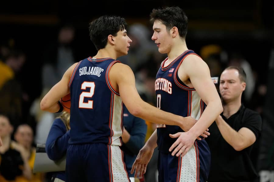 Dio Balkan bloca zbog kojeg se pratila NCAA košarka - foto: Guliver/AP Photo/Charlie Neibergall Dio Balkan bloca zbog kojeg se pratila NCAA košarka - foto: Guliver/AP Photo/Charlie Neibergall