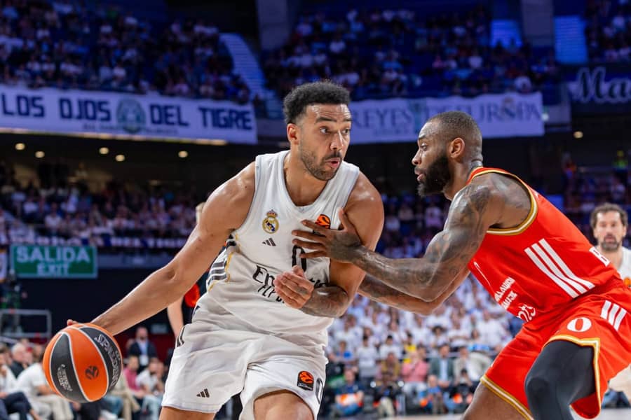 Detalj sa utakmice Real Madrida i Crvene zvezde u posljednjem kolu regularnog dijela (Guliver/CordonxPress LOF) trey lyles; cody miller-mcintyre