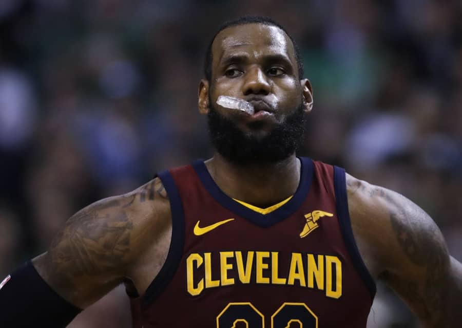 Lebronov drugi mandat u Klivlendu, foto: Guliver/AP Photo/Charles Krupa Lebronov drugi mandat u Klivlendu, foto: Guliver/AP Photo/Charles Krupa