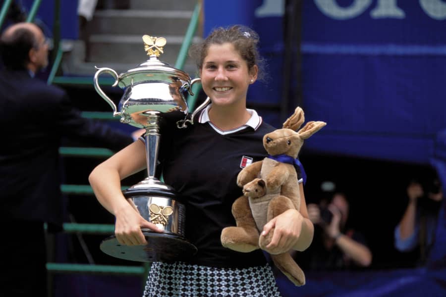 Monika Seleš nakon osvajanja Australijan Opena 1996. godine, foto: Guliver Monika Seleš nakon osvajanja Australijan Opena 1996. godine