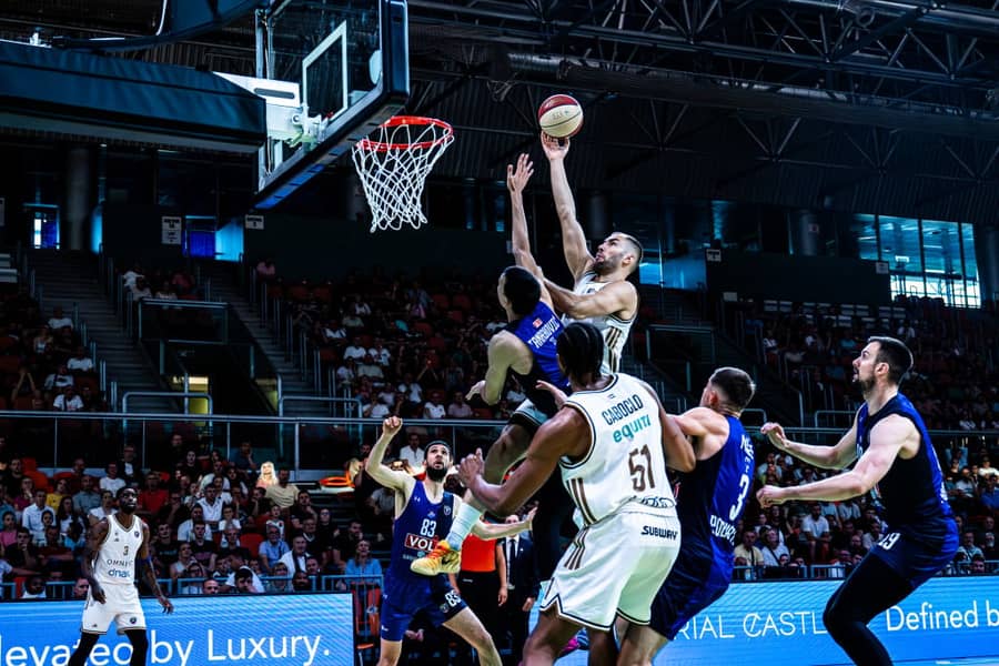 Kamenjaš protiv Budućnosti - foto: BC Dubai Kamenjaš protiv Budućnosti - foto: BC Dubai
