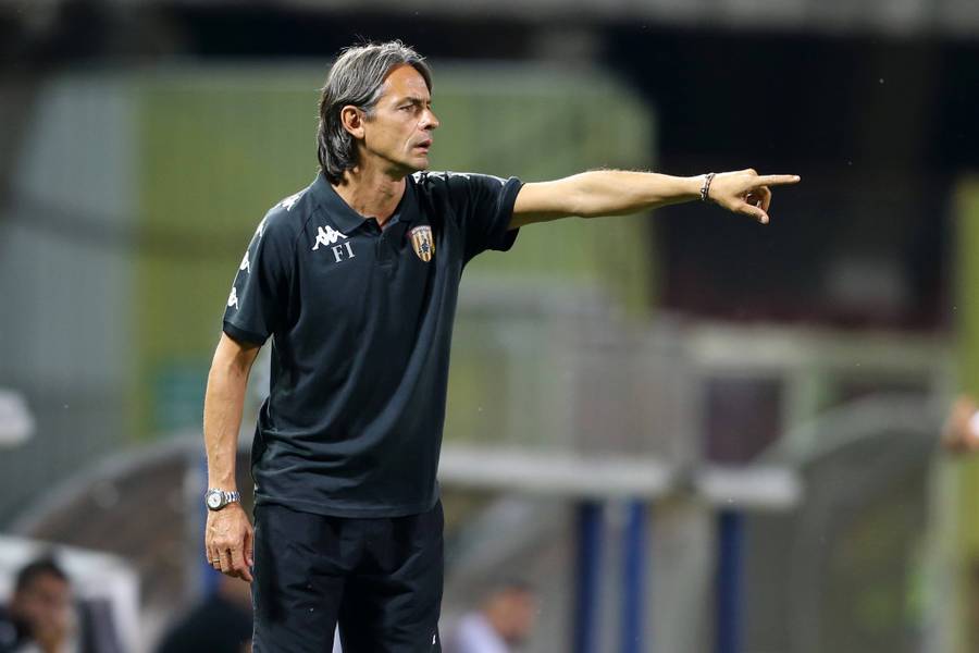 Pipo Inzagi na klupi Beneventa