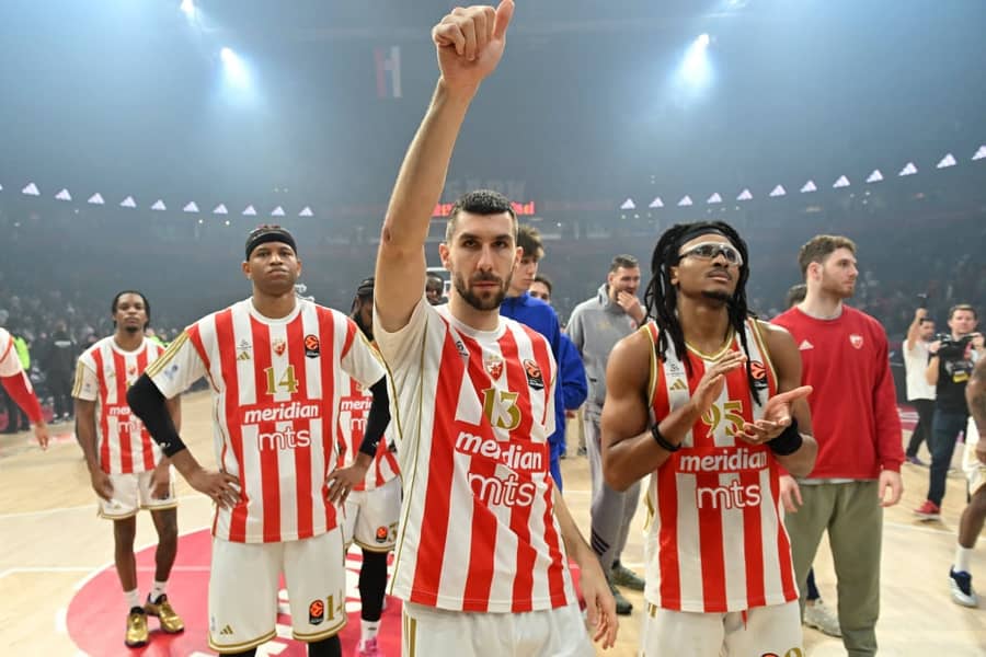 Košarkaši Crvene zvezde (Guliver/xMarkoxMetlas xMNxPressx) crvena zvezda
