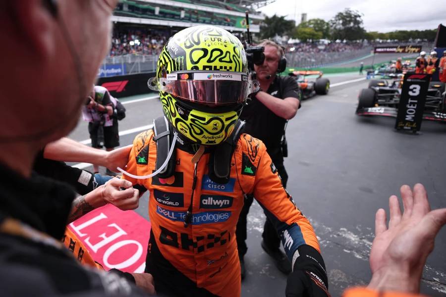Lando Noris slavi pobedu u Brazilu