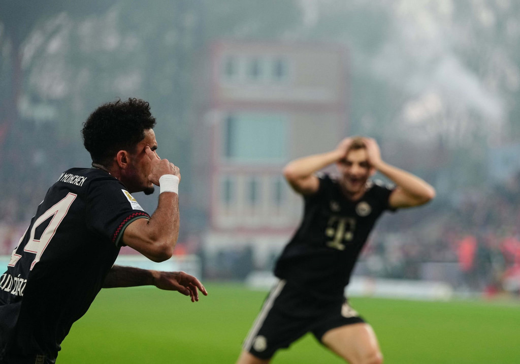 Stanišić ne vjeruje šta je saigrač pogodio - foto: X Stanišić ne vjeruje šta je saigrač pogodio - foto: X