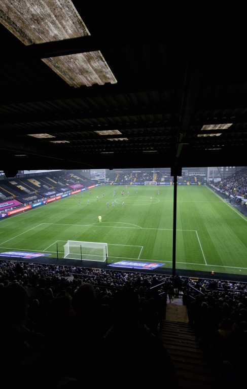 Pogled sa kopa na teren Medou Lejna (foto: Skaut sport) Meadow Lane Notts County
