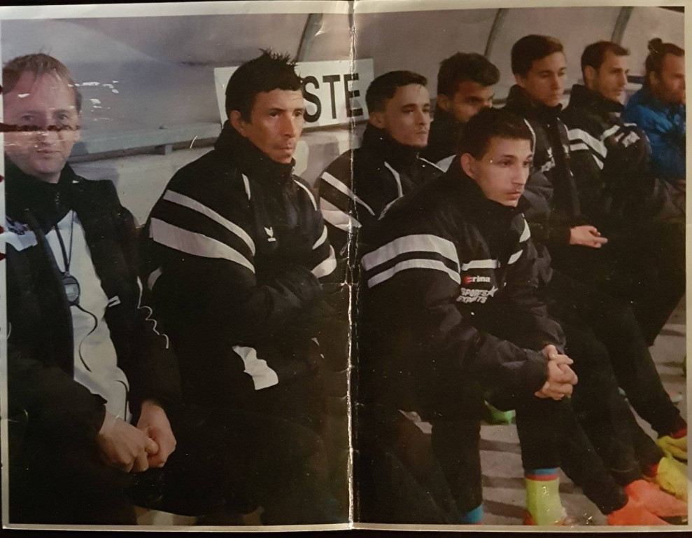 Rigbi (drugi slijeva) dok je radio kao trener golmana u Austriji (Facebook / Malcolm Rigby keeperschool)