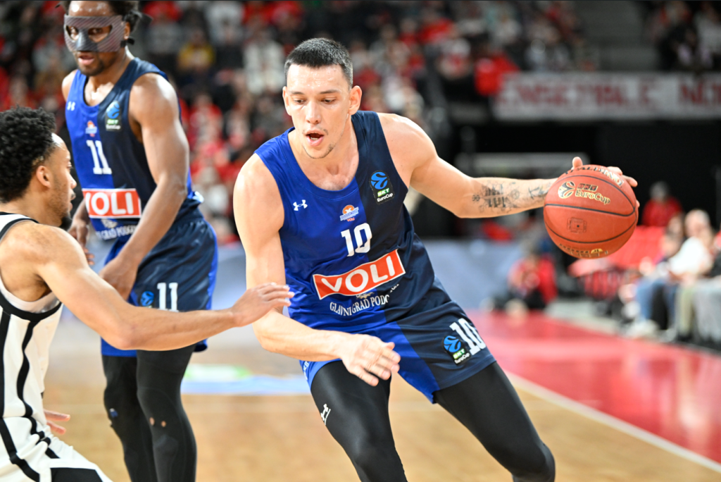 Tanasković protiv Burga, FOTO: Bourg/Eurocup Tanasković protiv Burga