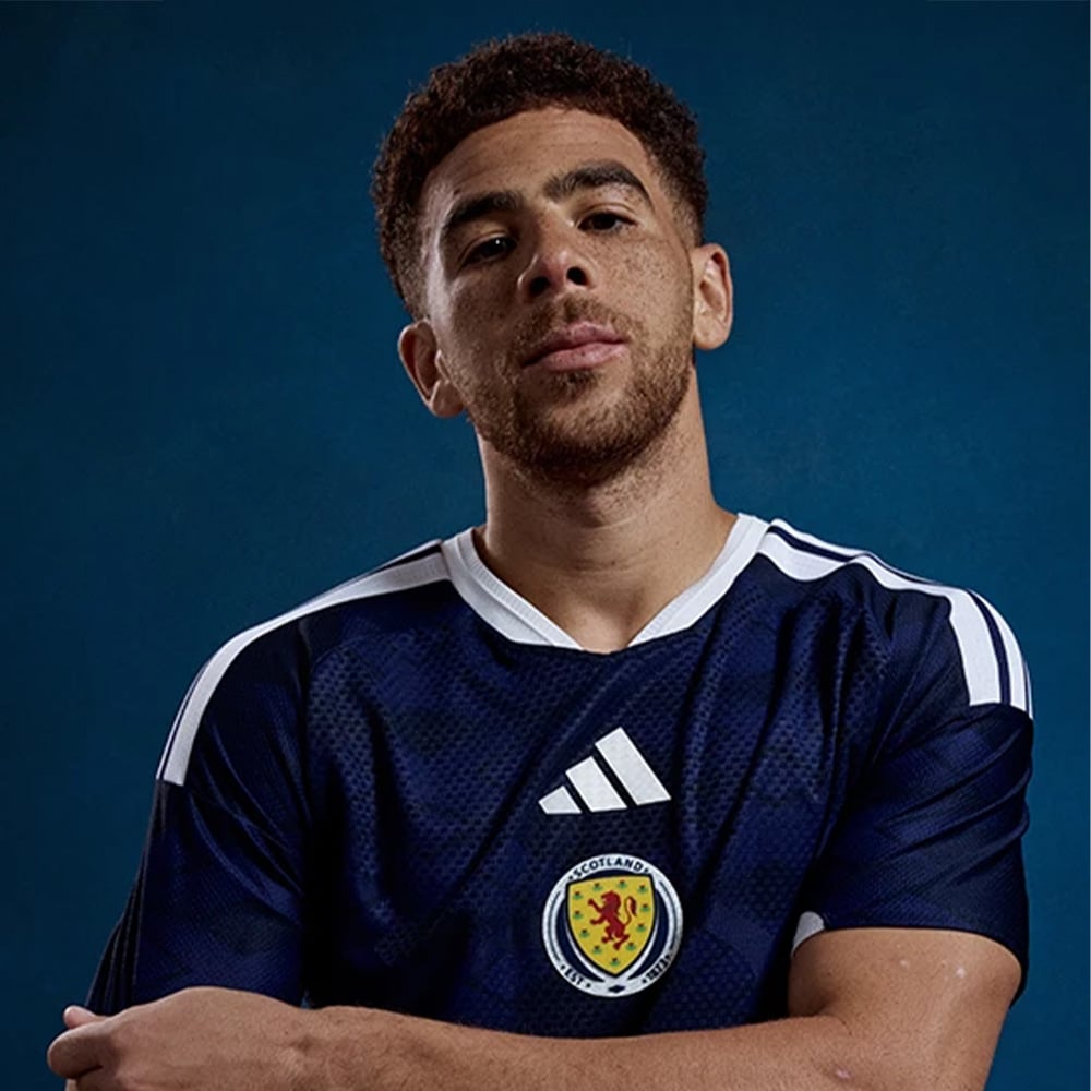 Che Adams